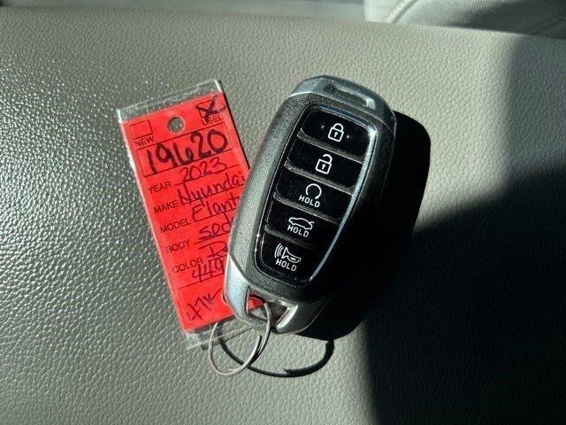 Hyundai Elantra SEL 2023