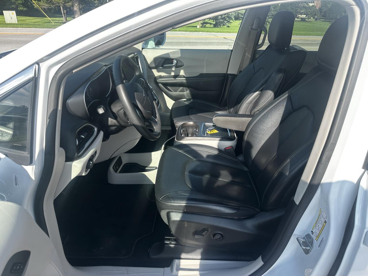 Chrysler Pacifica Touring-L 2022