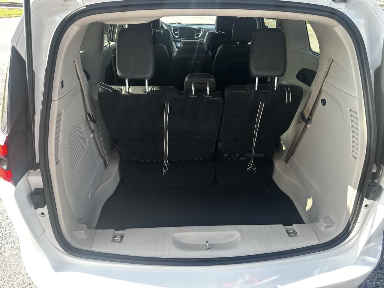 Chrysler Pacifica Touring-L 2022