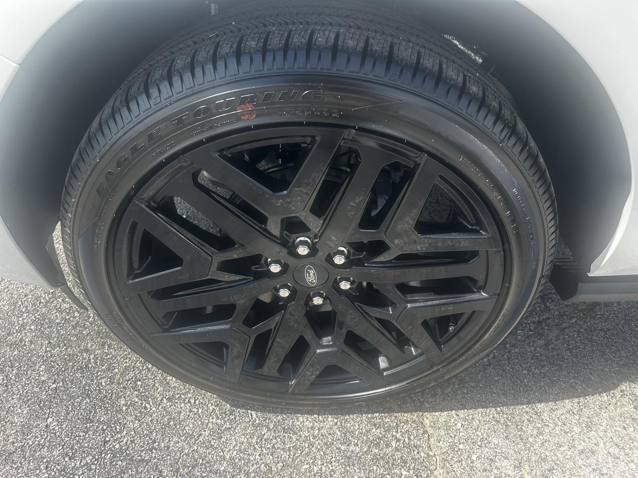 Ford Expedition MAX Platinum 4WD 2027
