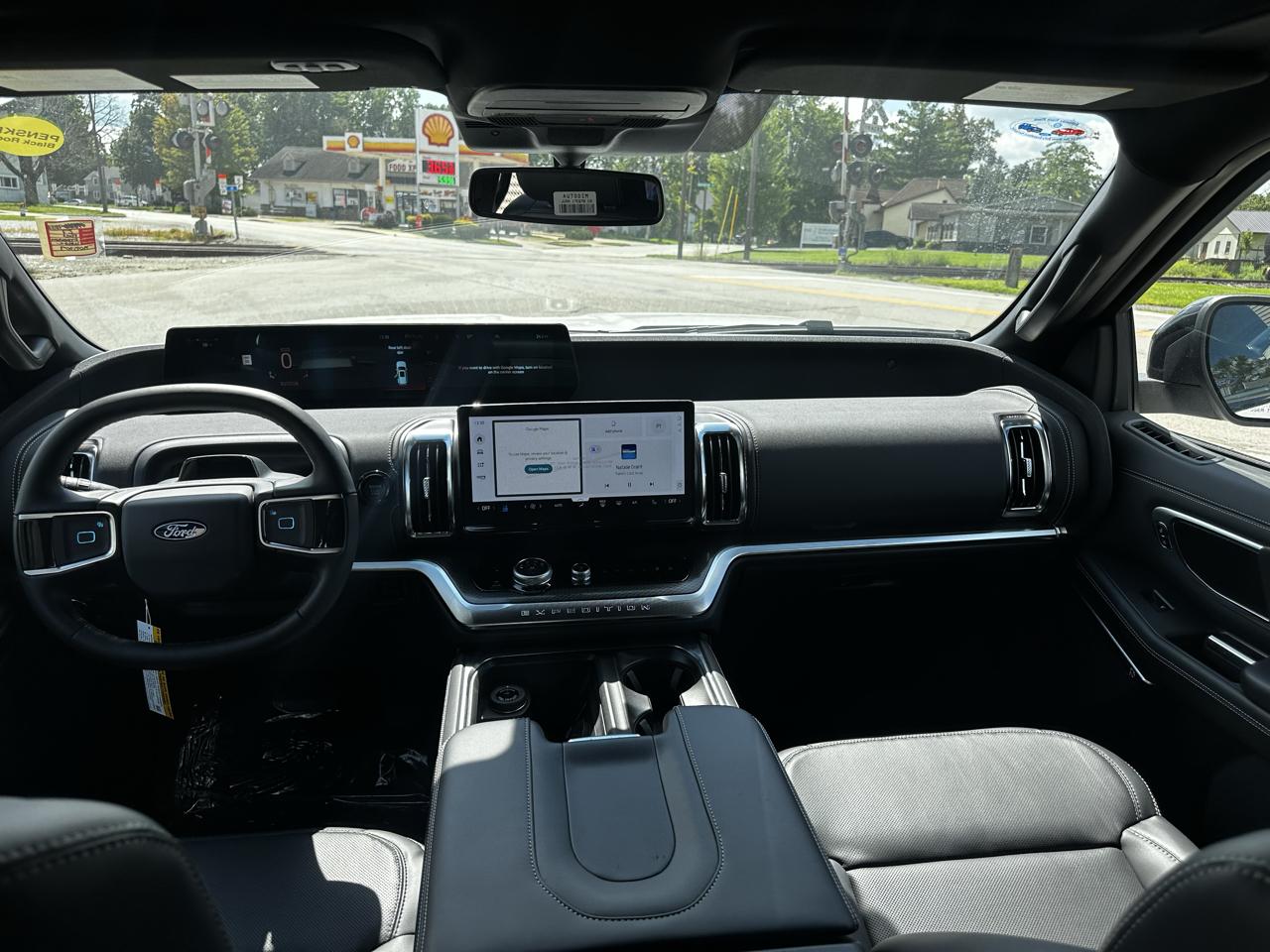 Ford Expedition MAX Platinum 4WD 2027