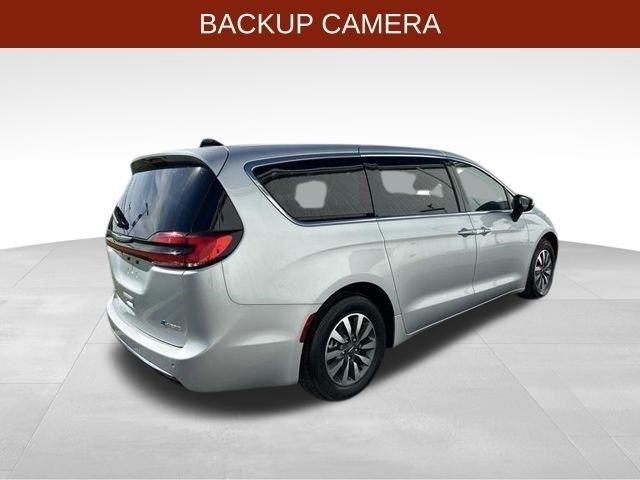 Chrysler Pacifica Hybrid Touring L 2023