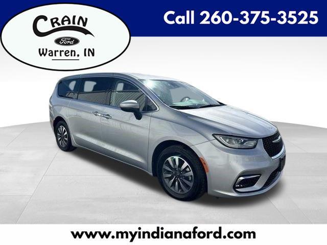 2023 Chrysler Pacifica Hybrid Touring L
