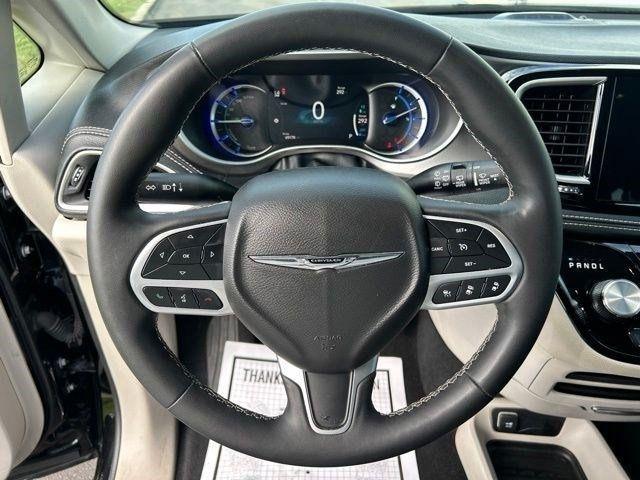 Chrysler Pacifica Hybrid Select 2024