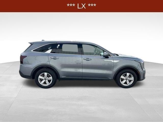 Kia Sorento LX 2WD 2025