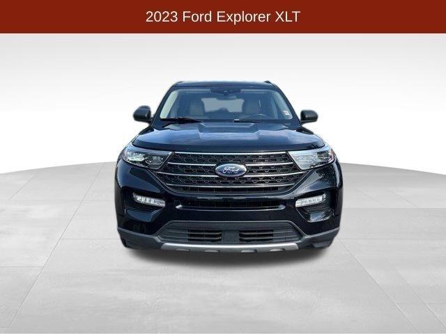 Ford Explorer XLT 2023