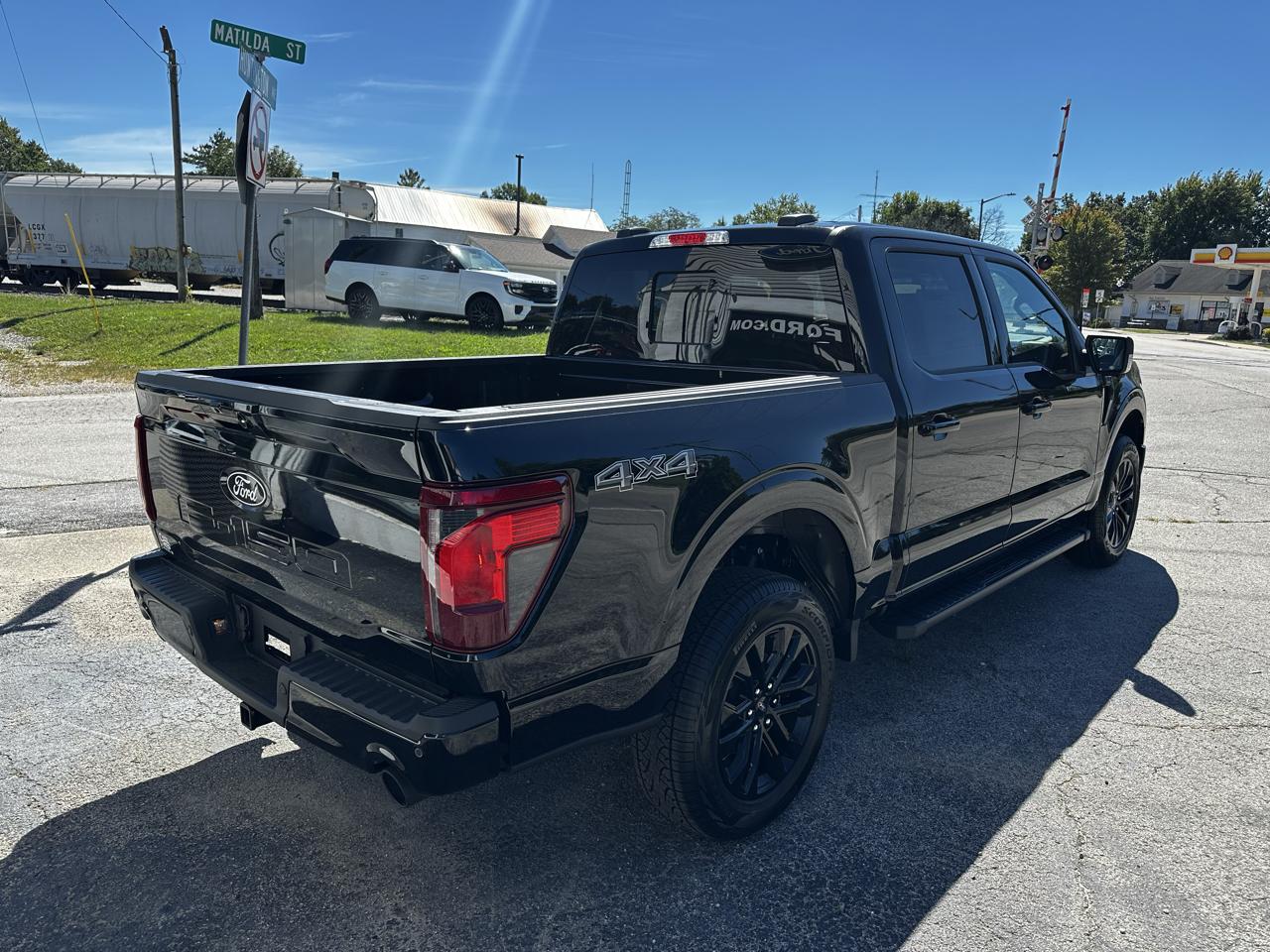Ford F-150 XLT SuperCrew 4WD 2026