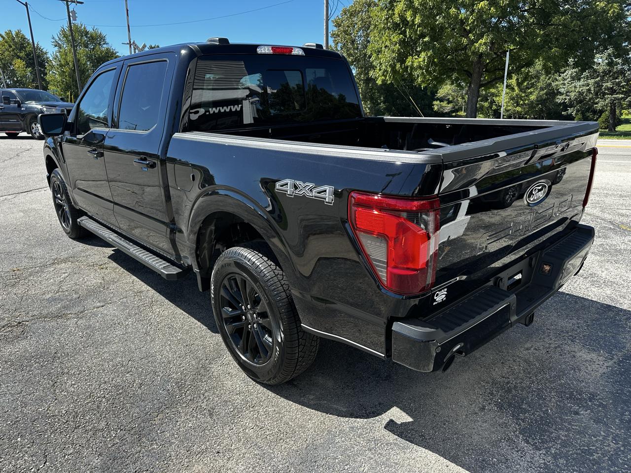 Ford F-150 XLT SuperCrew 4WD 2026