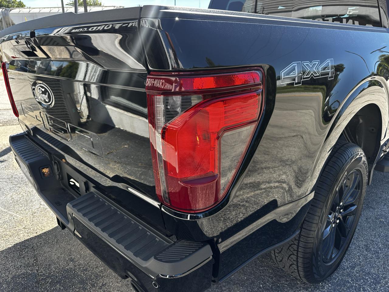 Ford F-150 XLT SuperCrew 4WD 2026