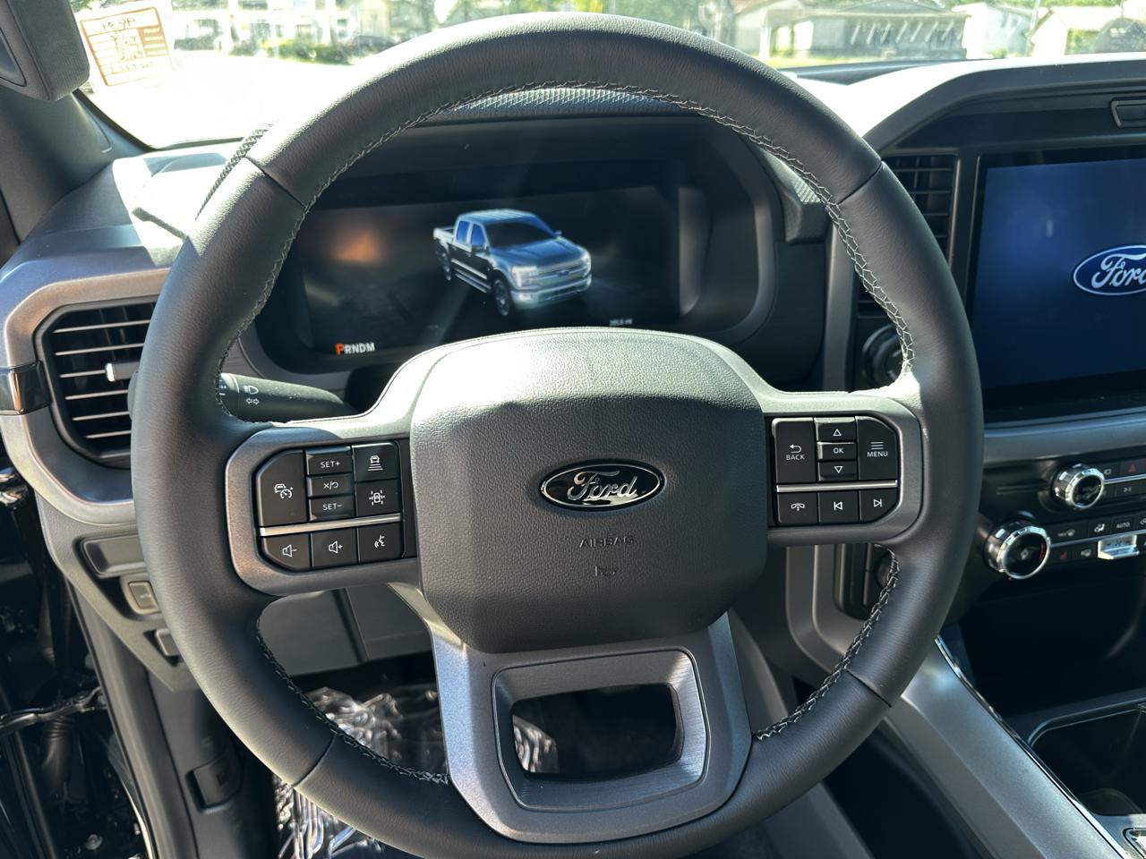 Ford F-150 XLT SuperCrew 4WD 2026