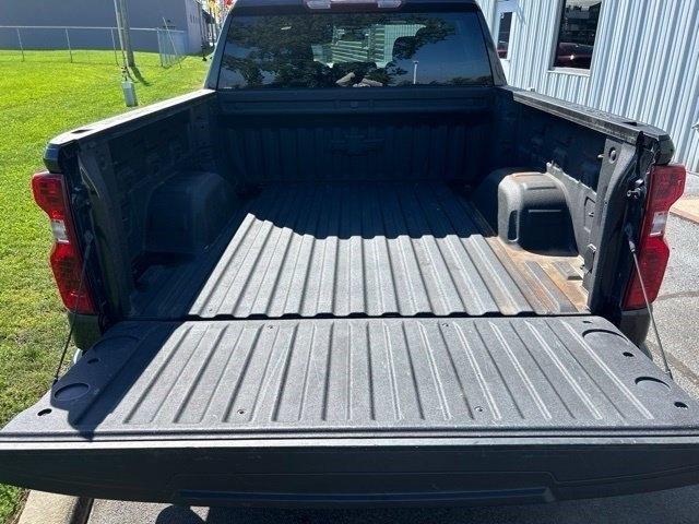 Chevrolet Silverado 1500 LT Crew Cab 4WD 2023