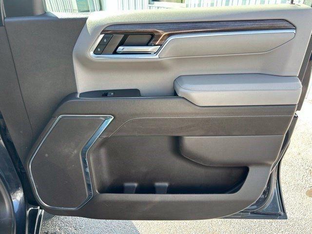 Chevrolet Silverado 1500 LT Crew Cab 4WD 2023