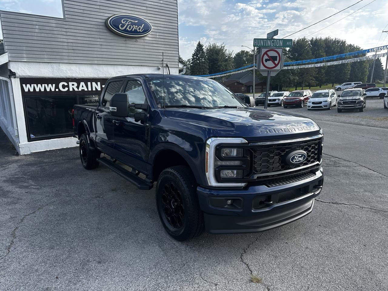 Ford F-250 SD XLT Crew Cab 4WD 2027