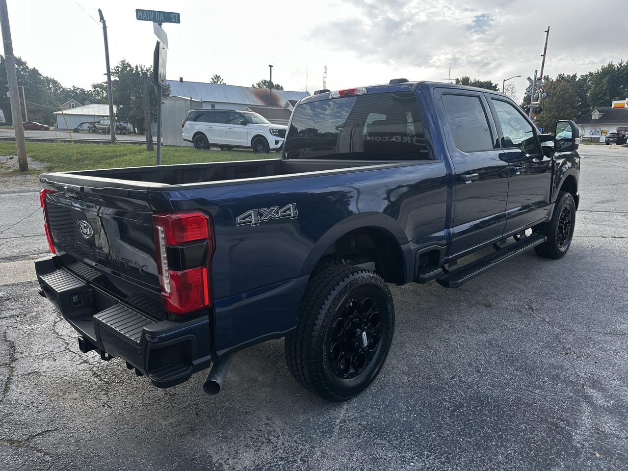 Ford F-250 SD XLT Crew Cab 4WD 2027