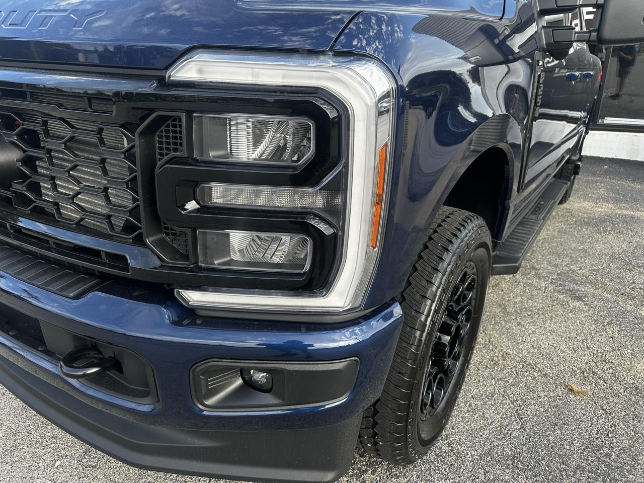Ford F-250 SD XLT Crew Cab 4WD 2027