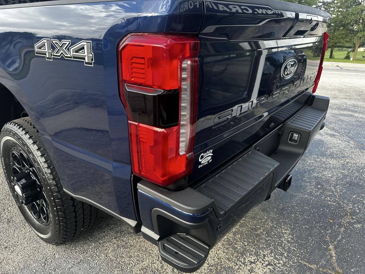 Ford F-250 SD XLT Crew Cab 4WD 2027