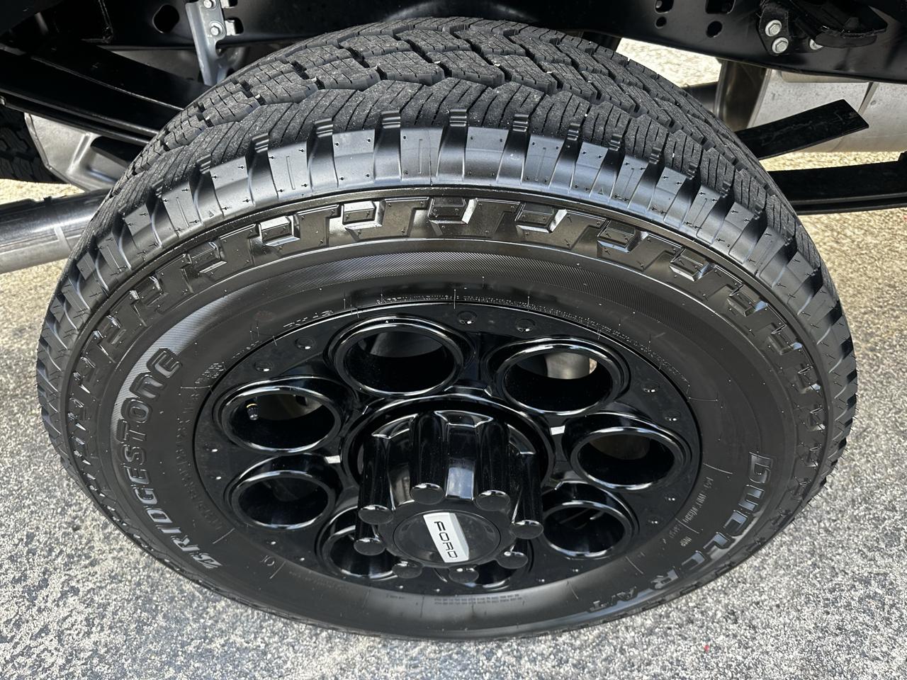 Ford F-250 SD XLT Crew Cab 4WD 2027