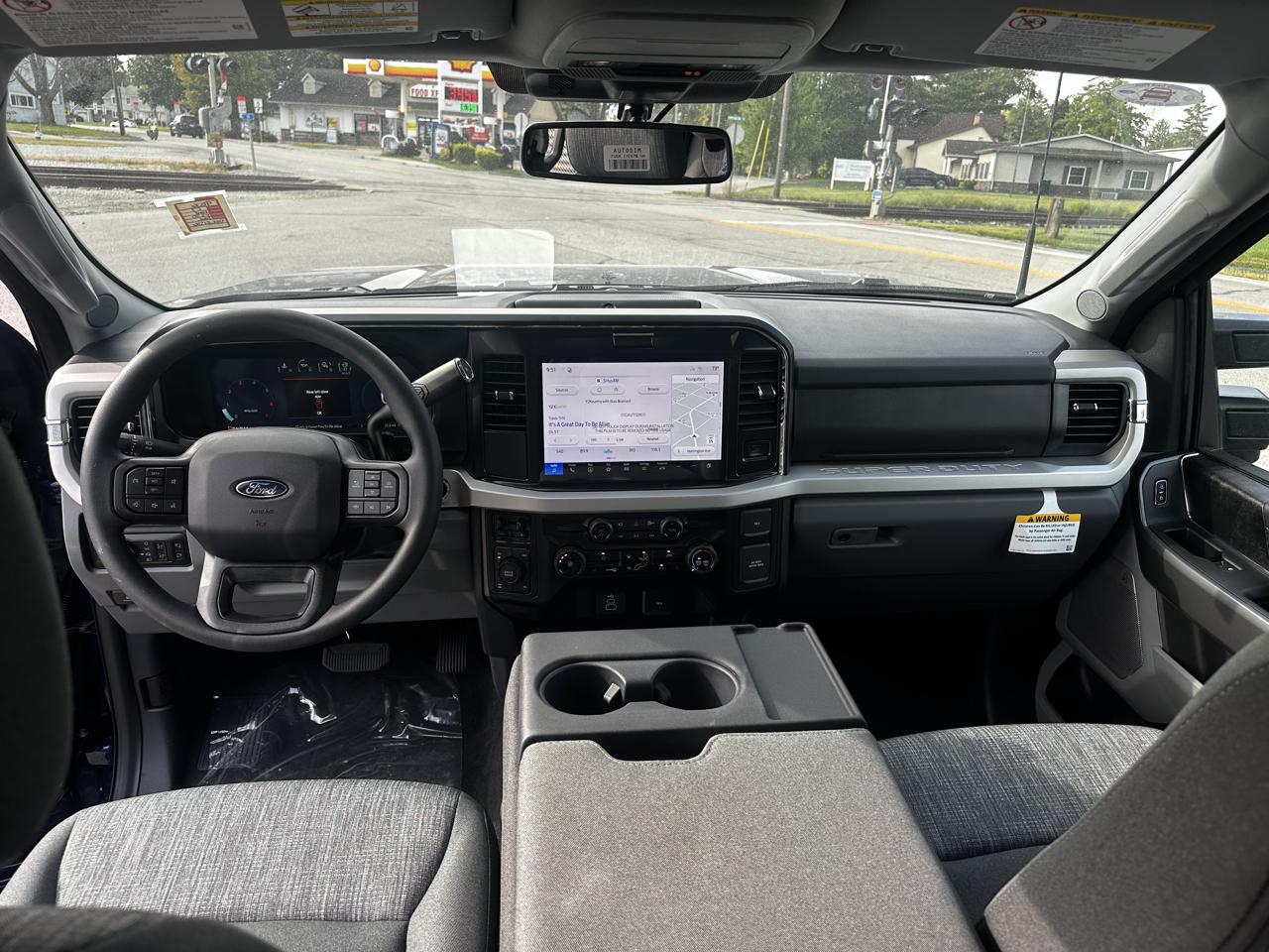 Ford F-250 SD XLT Crew Cab 4WD 2027