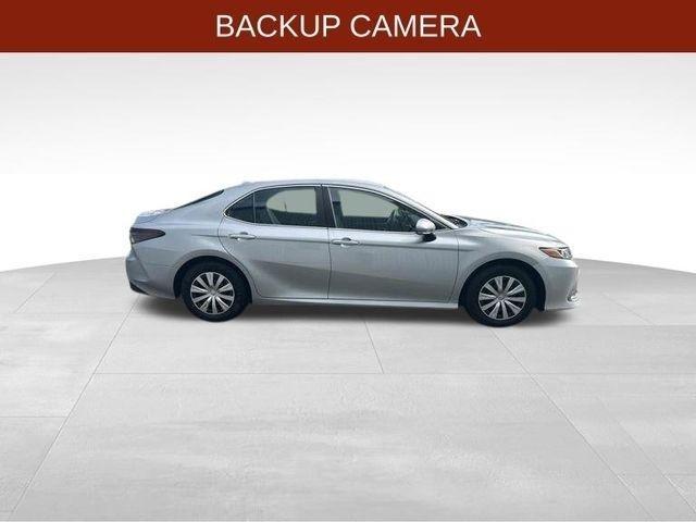 Toyota Camry Hybrid LE 2023