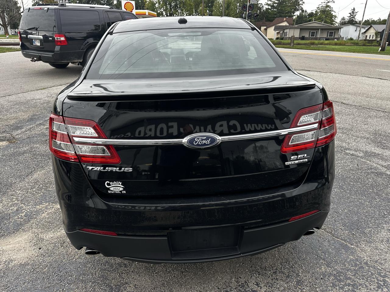 Ford Taurus SEL FWD 2018