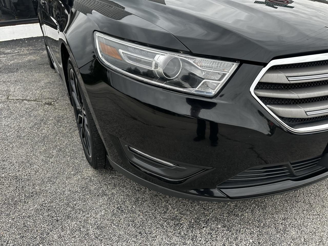 Ford Taurus SEL FWD 2018