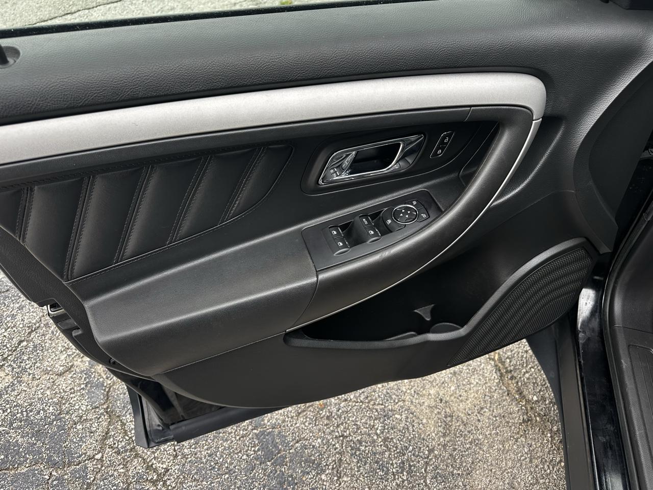 Ford Taurus SEL FWD 2018