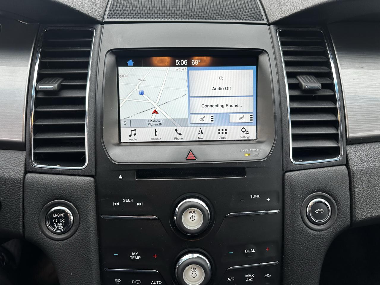Ford Taurus SEL FWD 2018