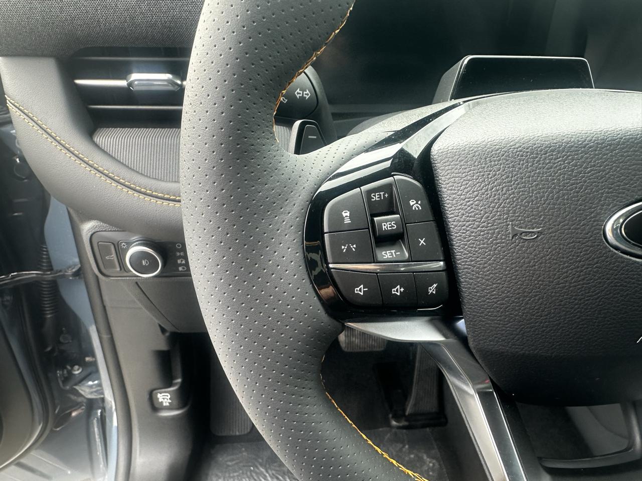 Ford Explorer Tremor AWD 2026