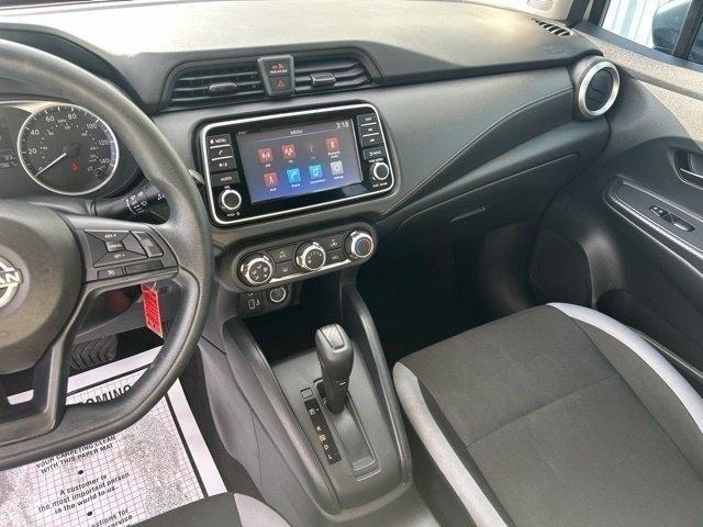 Nissan Versa S CVT 2025