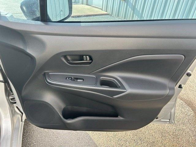 Nissan Versa S CVT 2025
