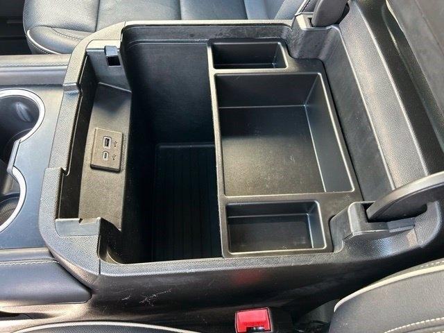 GMC Yukon SLT 4WD 2023