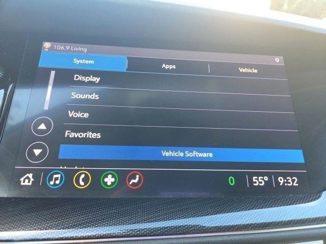 Buick Envision Essense 2021