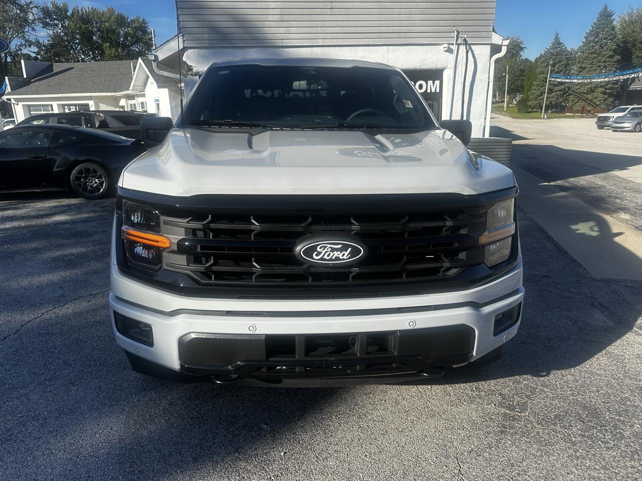Ford F-150 XLT SuperCrew 4WD 2026