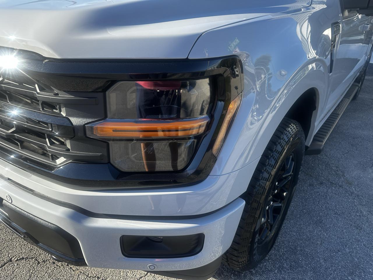 Ford F-150 XLT SuperCrew 4WD 2026