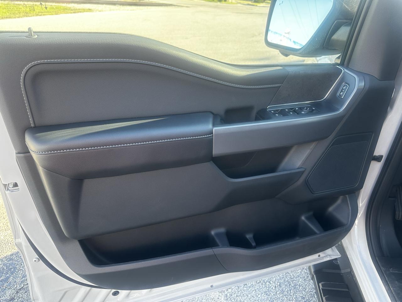 Ford F-150 XLT SuperCrew 4WD 2026
