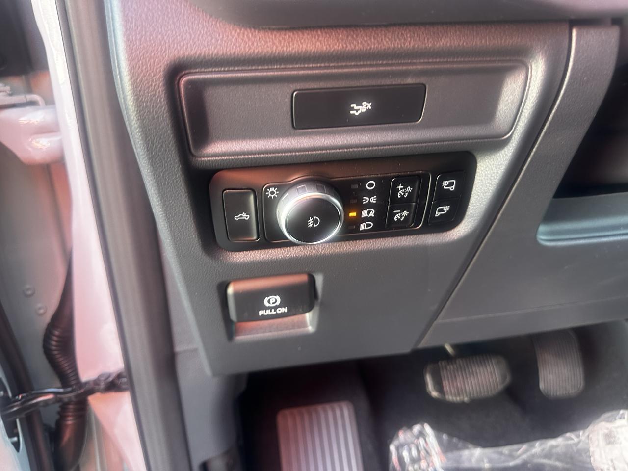 Ford F-150 XLT SuperCrew 4WD 2026