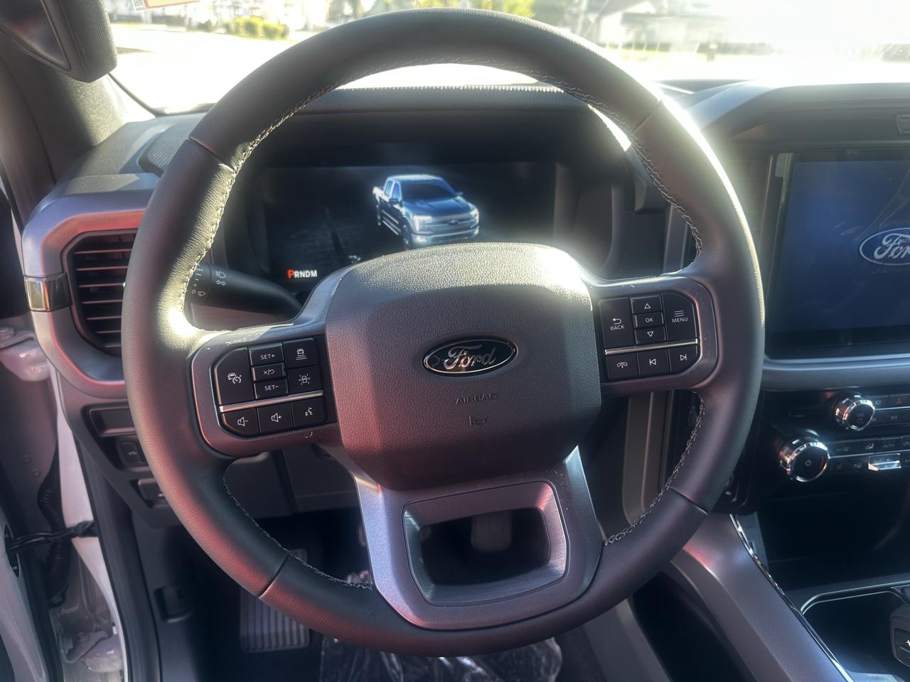 Ford F-150 XLT SuperCrew 4WD 2026