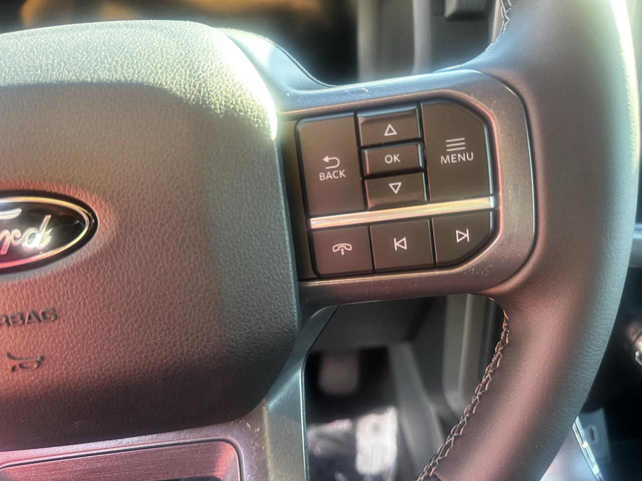 Ford F-150 XLT SuperCrew 4WD 2026
