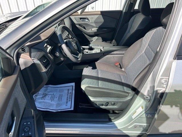 Nissan Rogue SV 2023