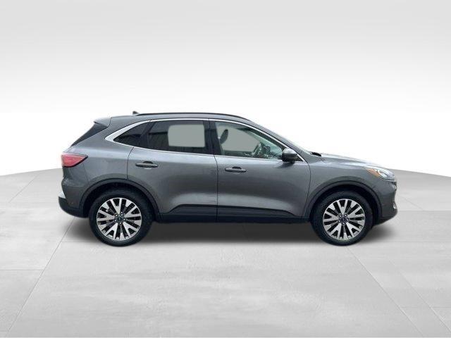 Ford Escape Hybrid Titanium AWD 2021