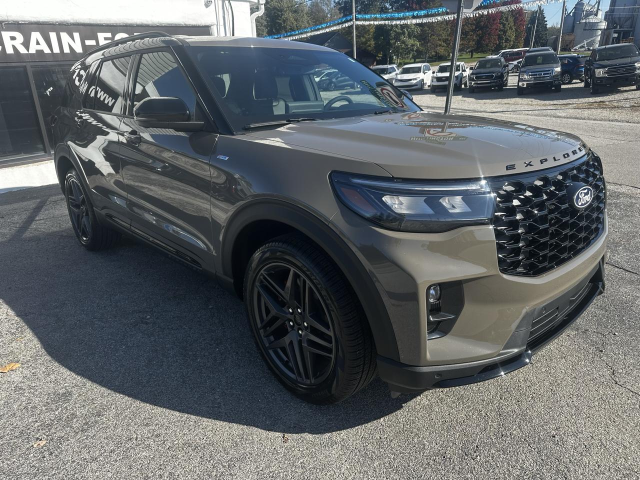 Ford Explorer ST-Line AWD 2027