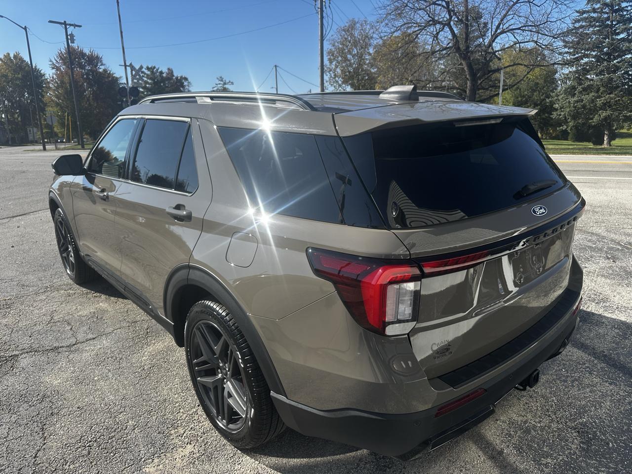 Ford Explorer ST-Line AWD 2027