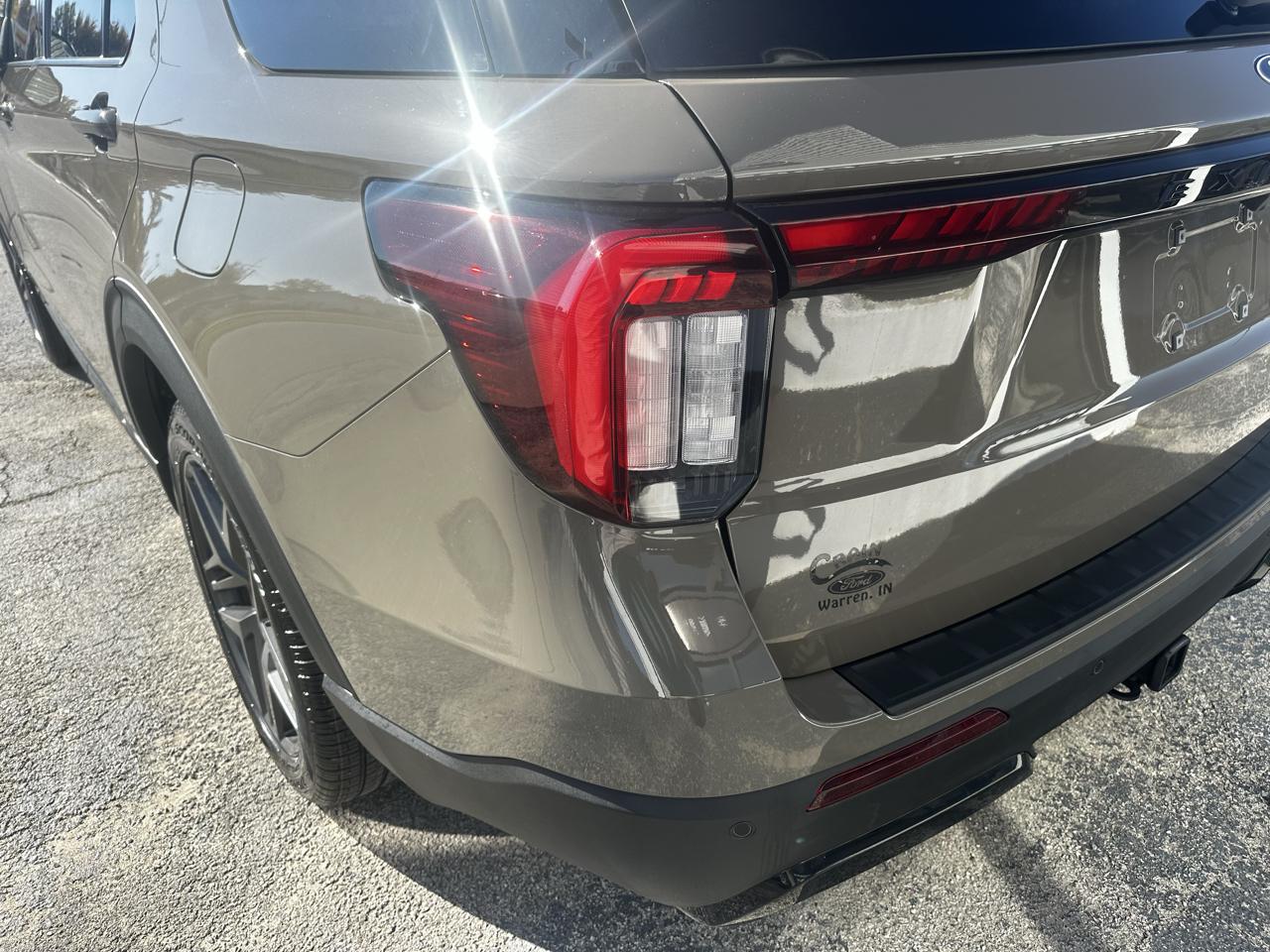 Ford Explorer ST-Line AWD 2027