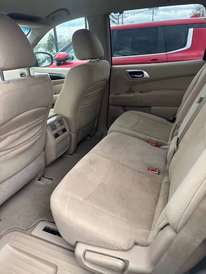 Nissan Pathfinder S 4WD 2013