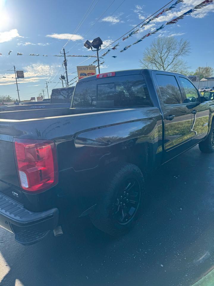 Chevrolet Silverado 1500 4WD Crew Cab 143.5" LT w/2LT 2017