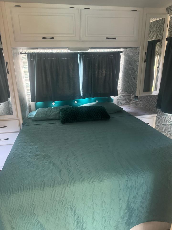 Ford Econoline E-450 2005