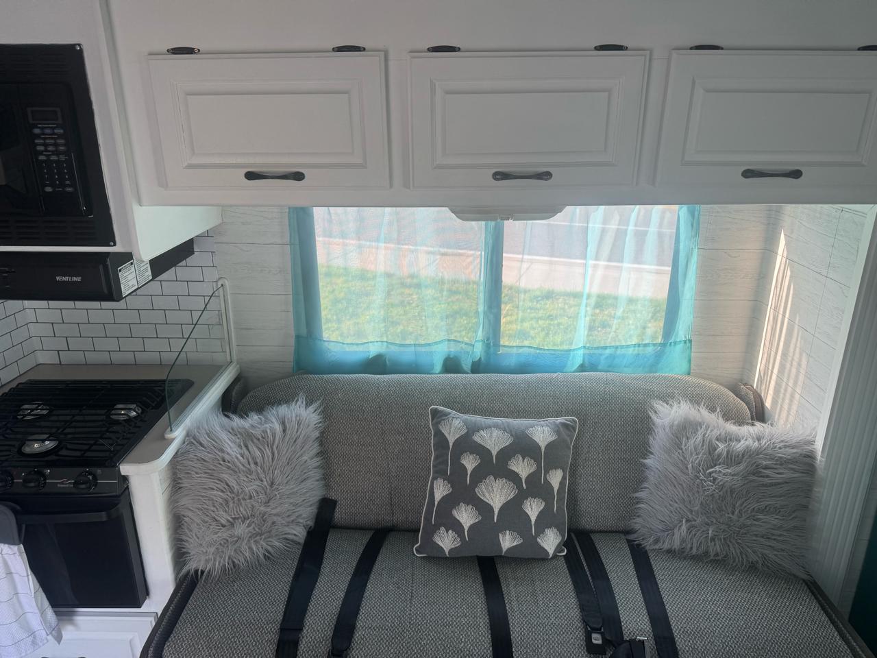 Ford Econoline E-450 2005