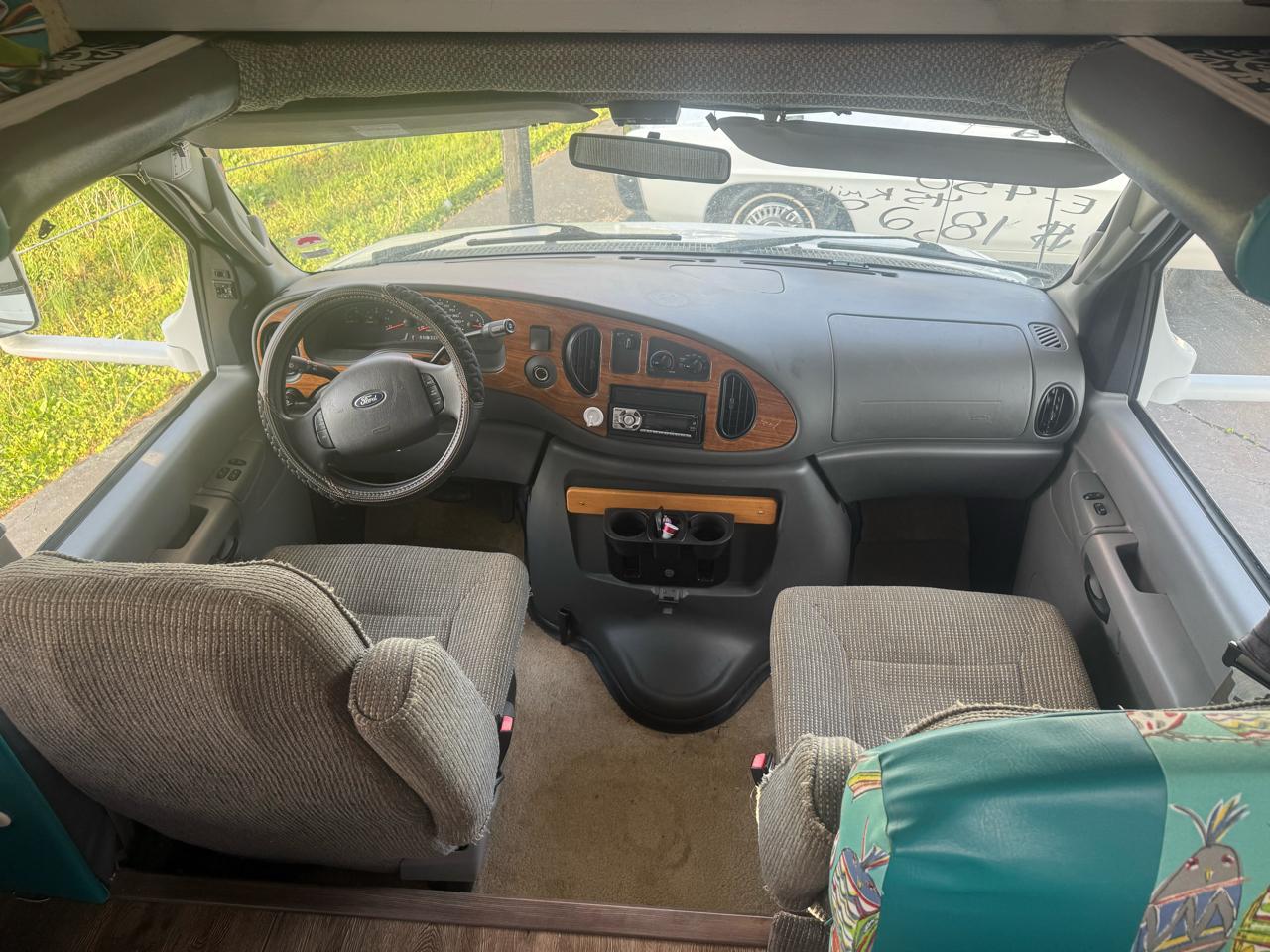 Ford Econoline E-450 2005