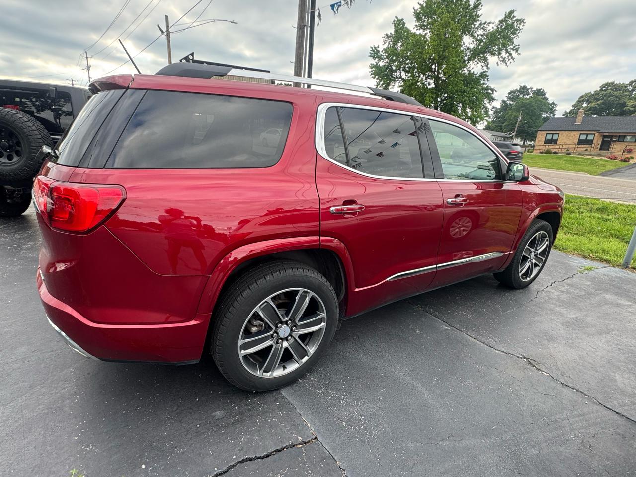 GMC Acadia Denali AWD 2019