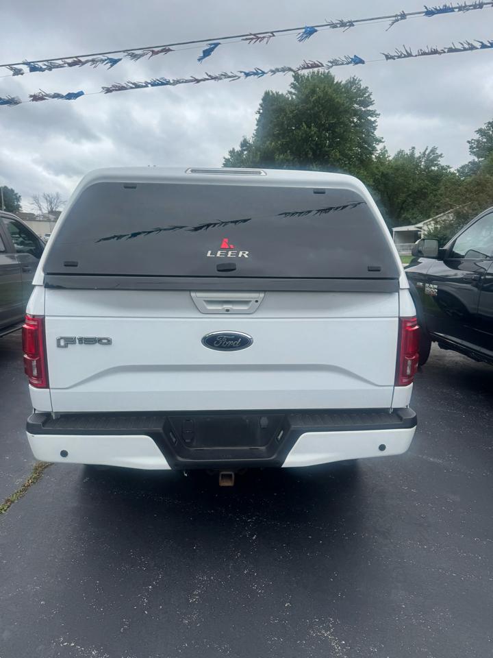 Ford F-150 4WD SuperCrew 145" Lariat 2015